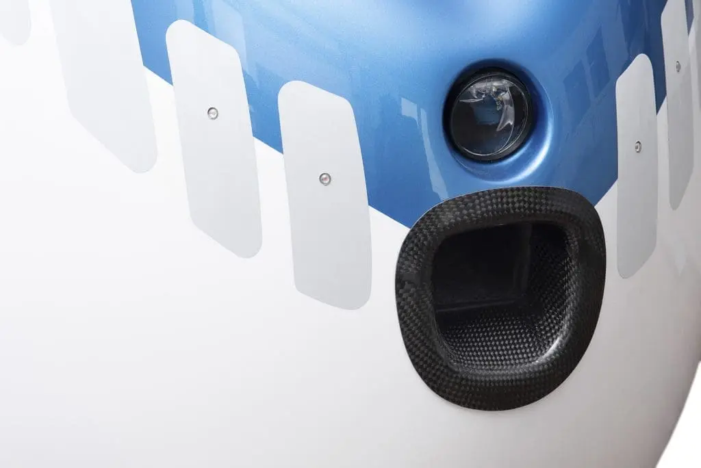 Alpha front ventilation hole