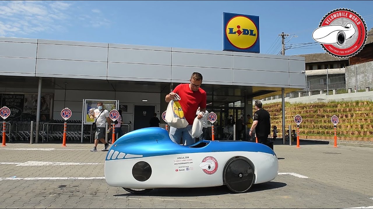 Shopping with a velomobile storage space